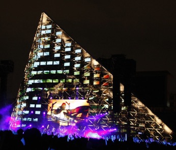 Mayday Concert – Pyramid Stage Structure